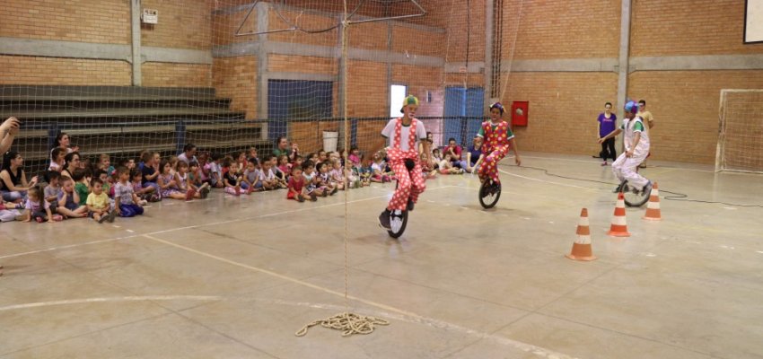 O Circo chegou no CEIM Proteção