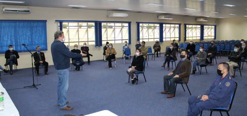 Constru&ccedil;&atilde;o Coletiva: Reuni&atilde;o debate novas medidas de enfrentamento a Covid-19 