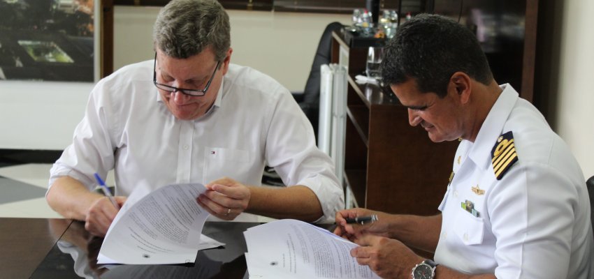 Prefeitura de Chapecó e Marinha firmam Acordo de Cooperação