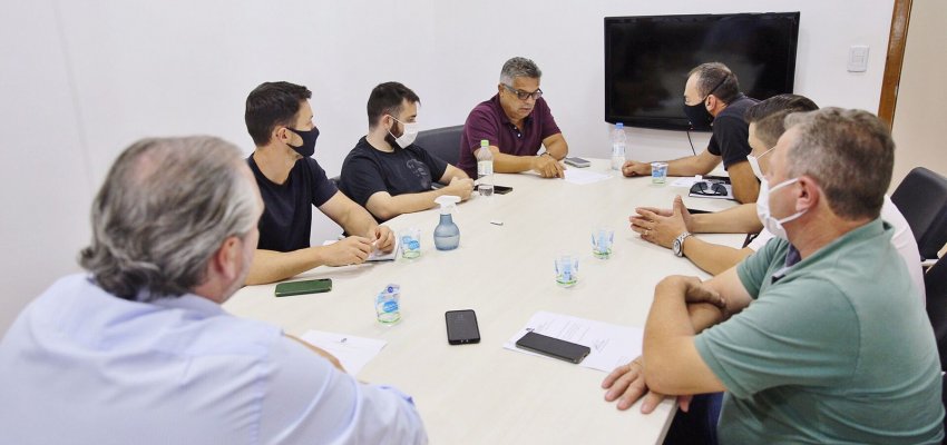 Em reunião com prefeito Casan anuncia estação de tratamento de água e ampliação de reservatório