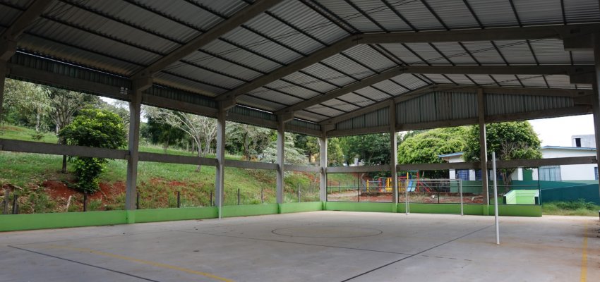 Mãos à Obra: Nova quadra coberta é construída no bairro Seminário