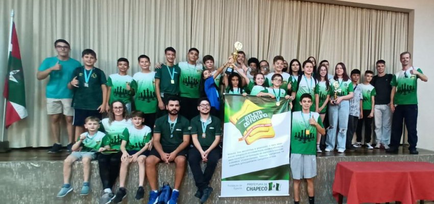 Enxadristas do Programa Atleta do Futuro s&atilde;o vice-campe&otilde;es no Meio Oeste