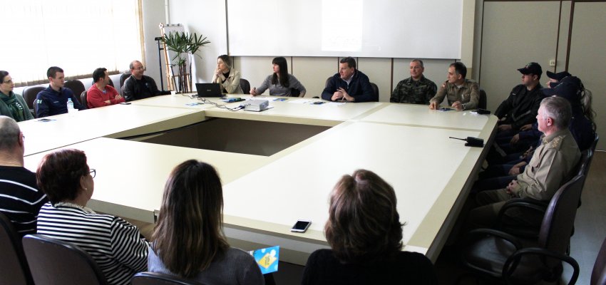Lançamento de Cartilha Educativa marca a abertura da Semana Nacional de Trânsito em Chapecó