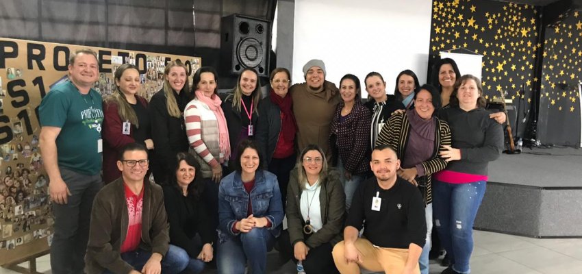 Peça teatral é apresentada para usuários do CRAS Líder