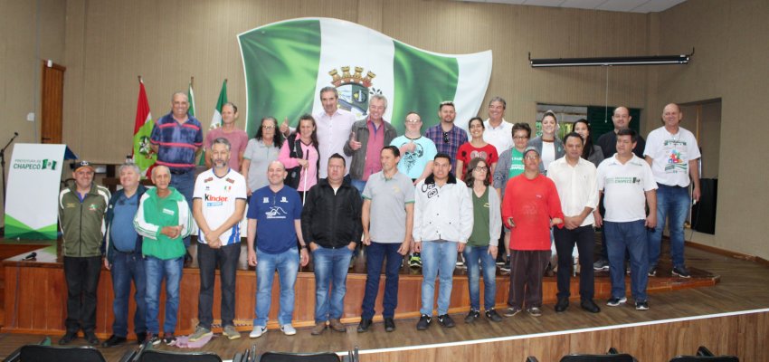 Paradesporto de Chapec&oacute; tem novo ve&iacute;culo