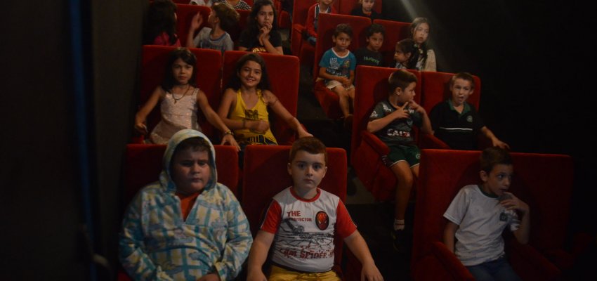 Bairro L&iacute;der recebe a Mostra Ol&eacute; de Cinema
