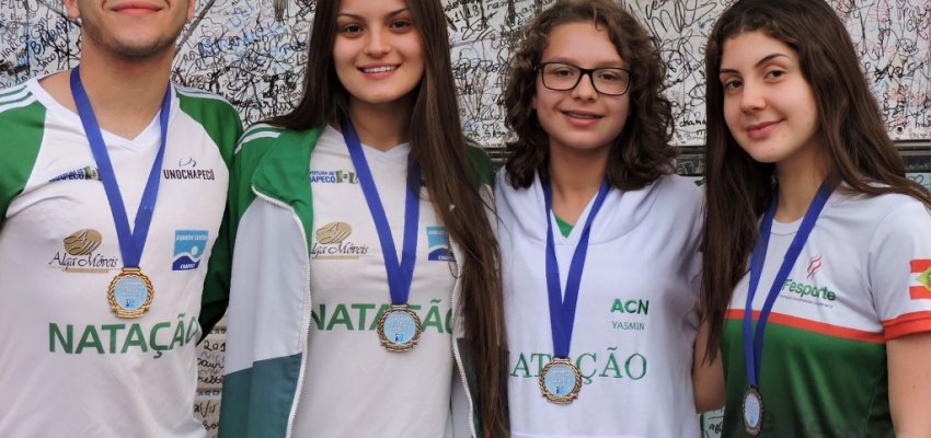 Nadador chapecoense &eacute; Campe&atilde;o Estadual