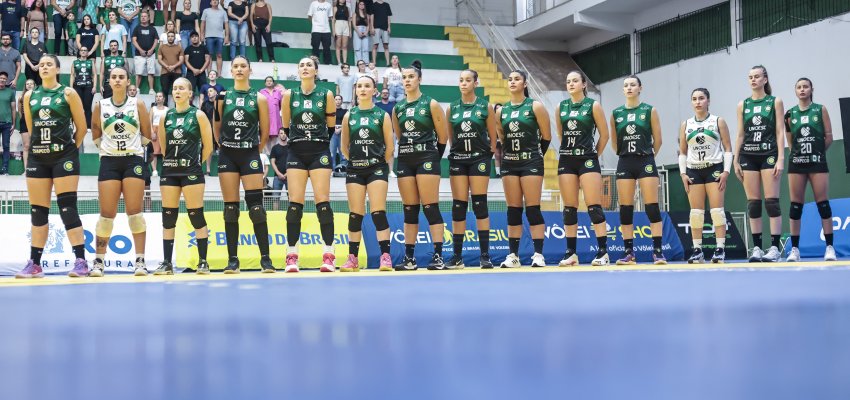 Prefeitura de Chapec&oacute;/ACV/Unoesc perde a primeira partida dos playoffs da Superliga B