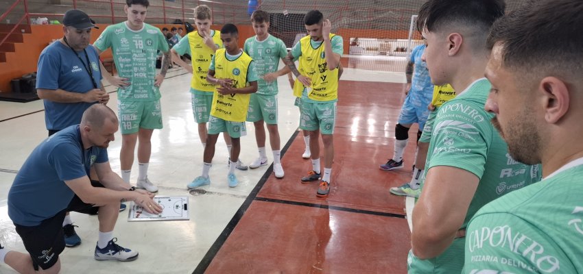 Chape Futsal entra em a&ccedil;&atilde;o pela S&eacute;rie Ouro e na base, em casa