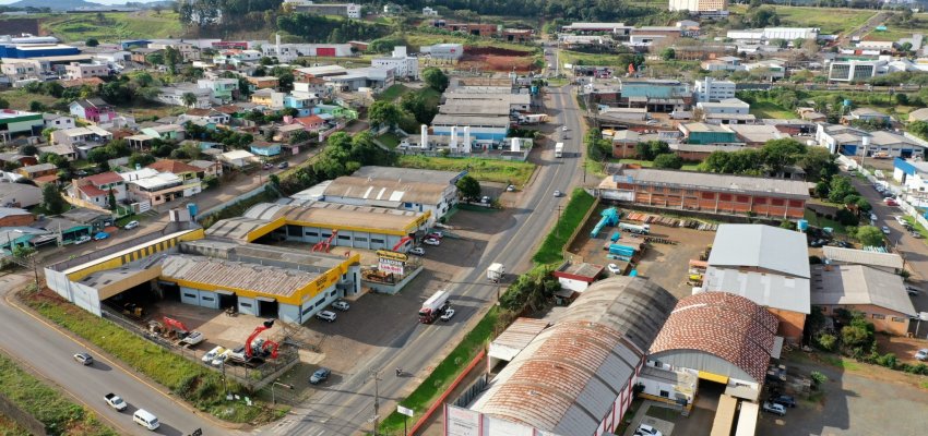 Mãos à Obras: Começa a duplicação da Leopoldo Sander