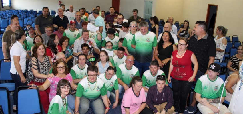 PARAJASC: Atletas participantes s&atilde;o homenageados