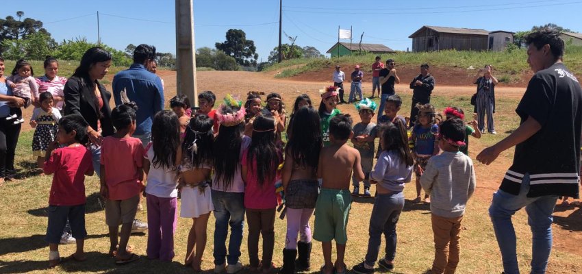 Festa na comunidade ind&iacute;gena de Chapec&oacute;