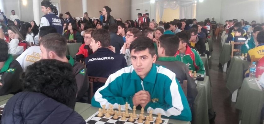 Clube de Xadrez completa 35 anos de funcionamento em Chapecó