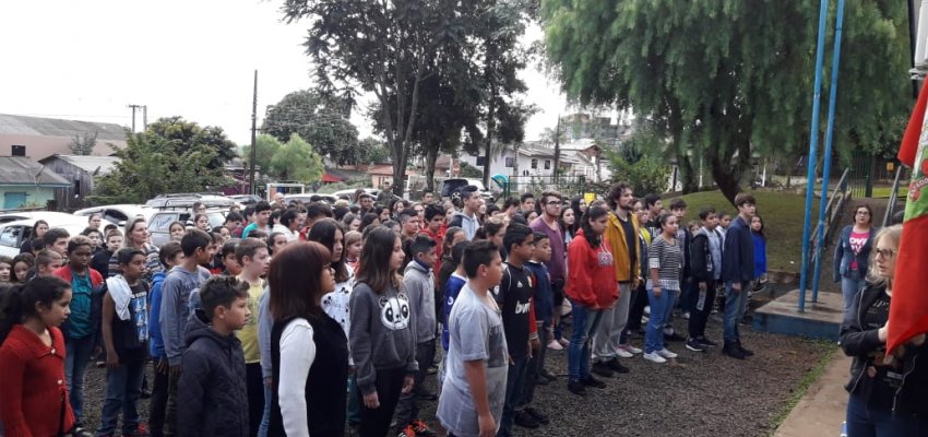 Hora Cívica resgata civismo e amor à Pátria