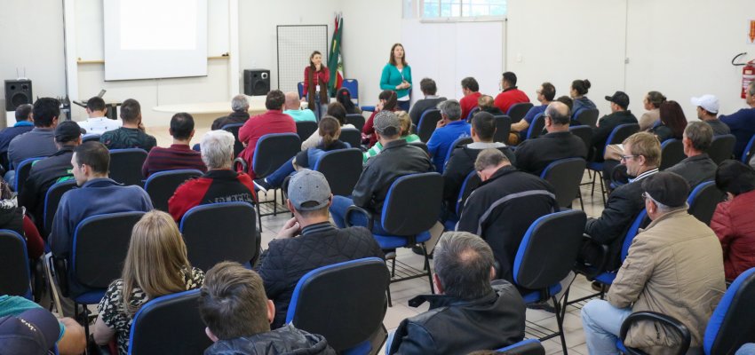 Volta às aulas Educação realiza formação e prepara inicio do segundo semestre