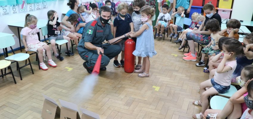 Projeto Bombeiro Mirim no CEIM Aquarela