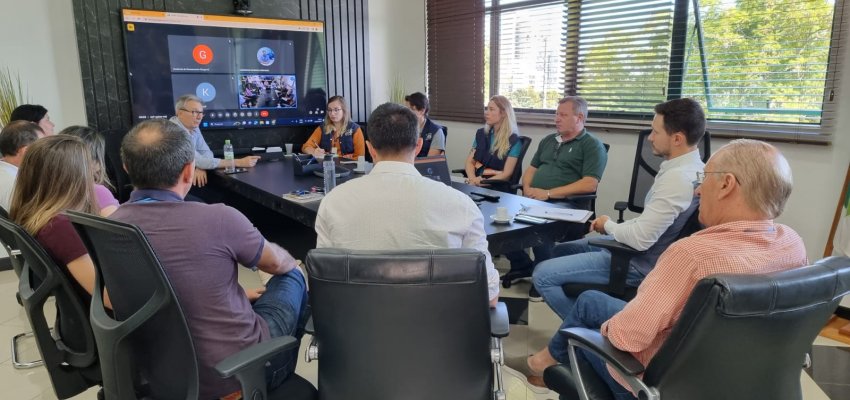 Prefeitura de Chapec&oacute;, ARIS e Casan realizam reuni&atilde;o