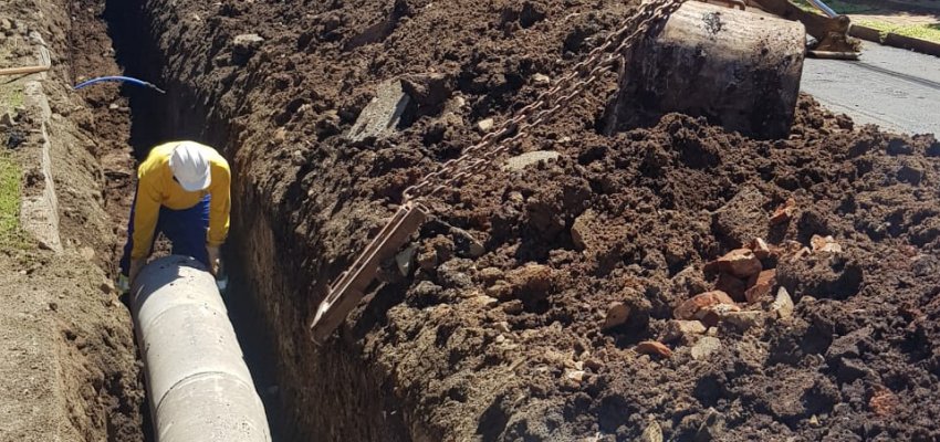 Superintendência da Efapi realiza troca de tubulação