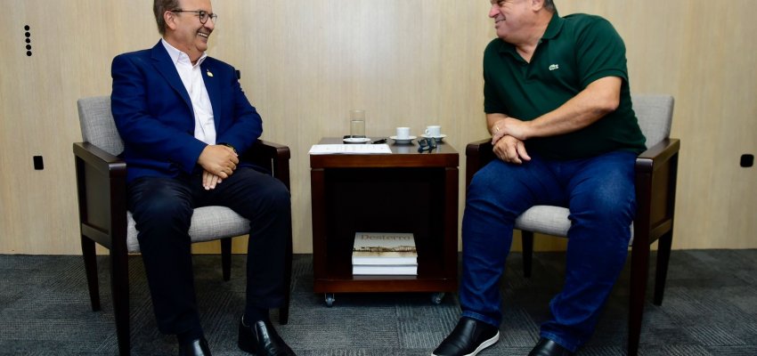 Prefeito Jo&atilde;o Rodrigues tem audi&ecirc;ncia com o governador Jorginho Mello