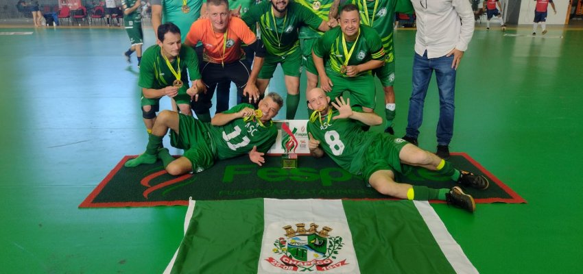 Chapecó larga com Troféus e Medalhas nos Parajasc