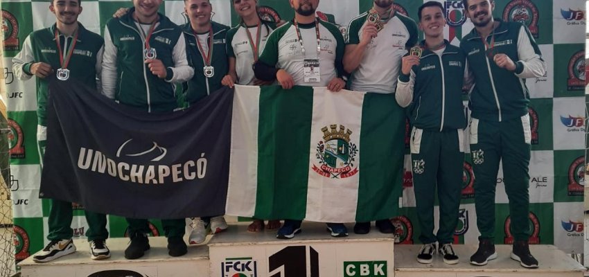 Equipe de Chapec&oacute; participou na 25&ordf; Ta&ccedil;a Santa Catarina de Karat&ecirc;