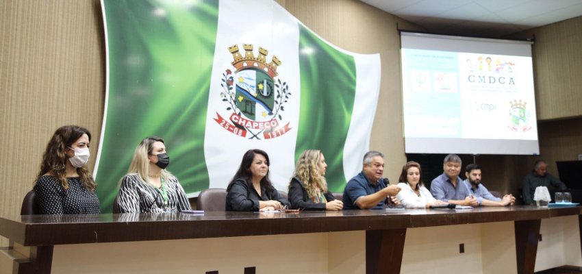 Reuni&atilde;o orienta contadores sobre doa&ccedil;&otilde;es do IR para projetos sociais em Chapec&oacute;