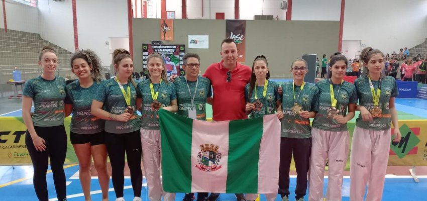 Com atletas da base, Chapecó faz bonito no Taekwondo Feminino