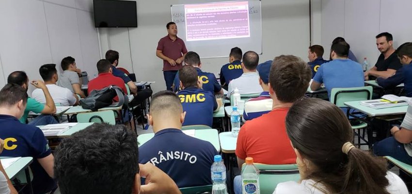 Profissionais da seguran&ccedil;a s&atilde;o capacitados para atuar na fiscaliza&ccedil;&atilde;o de tr&acirc;nsito