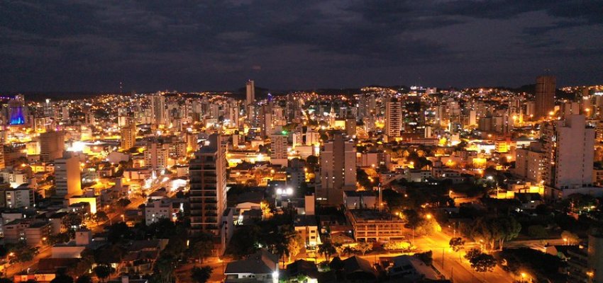 Chapecó é o 3º município de SC e o 41° no Brasil em geração de empregos