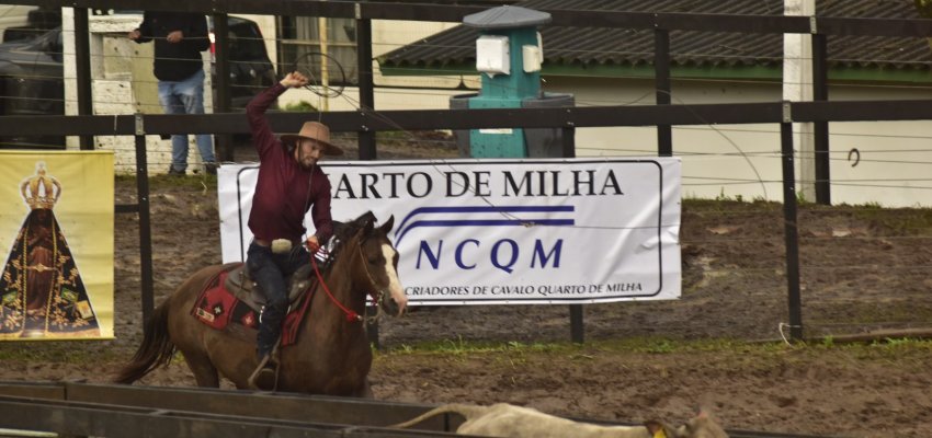 Prova de laço comprido movimenta o sábado na Efapi
