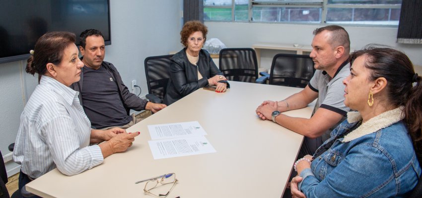 Prefeitura e Comunidade assinam protocolo de Inten&ccedil;&otilde;es para utiliza&ccedil;&atilde;o do Multiuso 