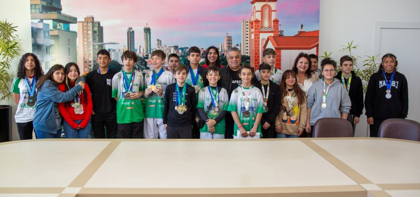 Estudantes da Rede Municipal de Ensino s&atilde;o destaque nos Jogos Escolares