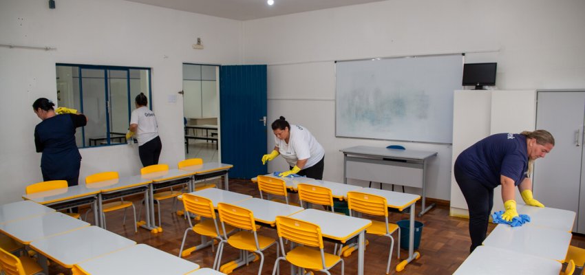 Rede Municipal de Ensino de Chapec&oacute; se prepara para receber estudantes em 2026