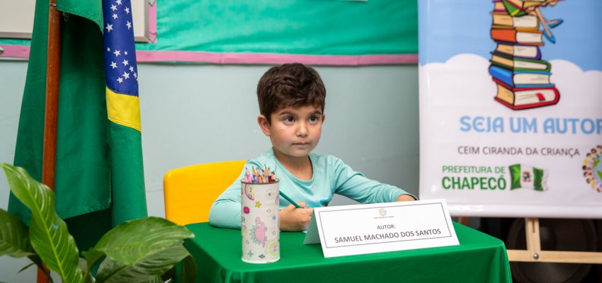 Pré-escola do CEIM Ciranda da Criança lança livro sobre os peixes