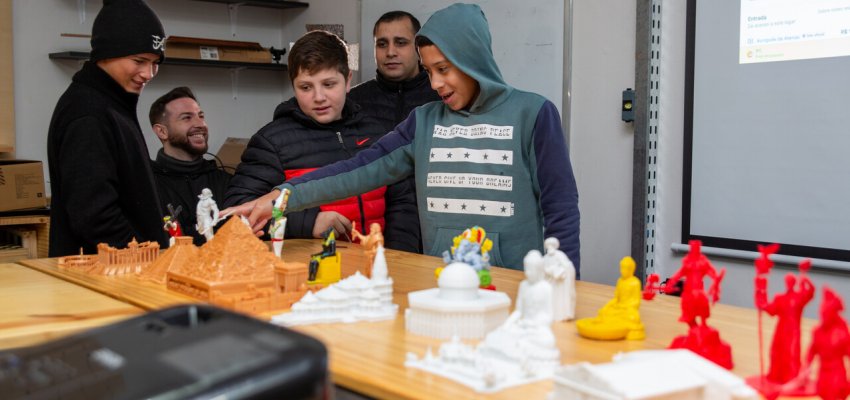 Impressões 3D inovam aulas de Ensino Religioso na EBM Diogo Alves da Silva