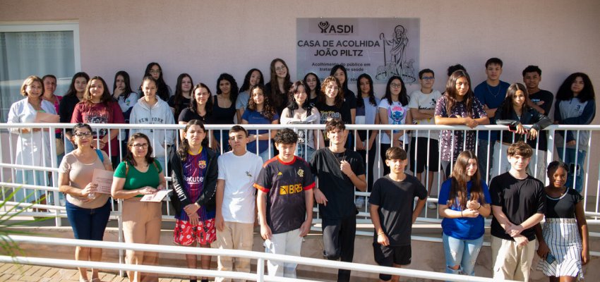 EBM Florestan Fernandes desenvolve projeto "P&aacute;scoa Solid&aacute;ria"