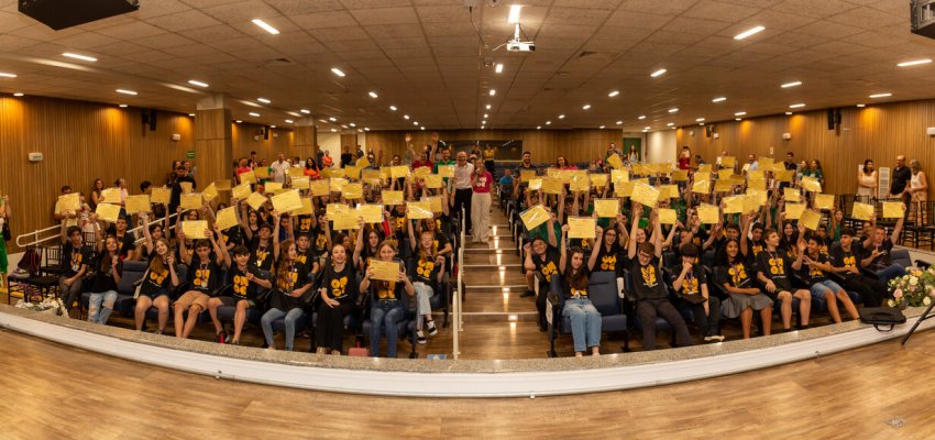 Alunos da Rede Municipal de Ensino s&atilde;o Premiados em Olimp&iacute;ada Regional de Matem&aacute;tica