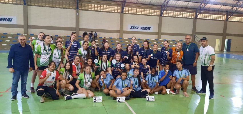Col&eacute;gio Marista vence tamb&eacute;m o Handebol Feminino dos JESC