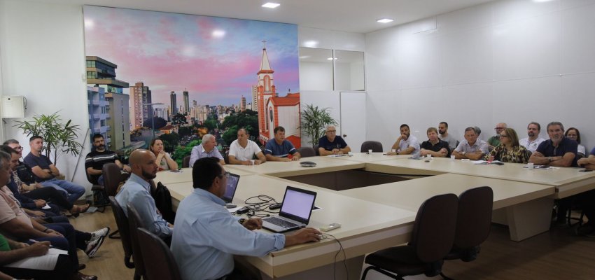 Prefeitura de Chapec&oacute; far&aacute; monitoramento de frota e adquire 200 c&acirc;meras para seguran&ccedil;a p&uacute;blica