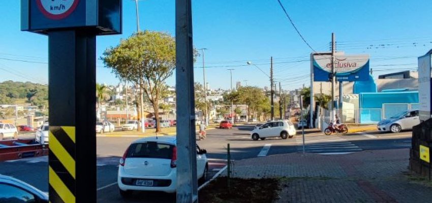 Nova lombada eletr&ocirc;nica come&ccedil;a a funcionar na Get&uacute;lio Vargas