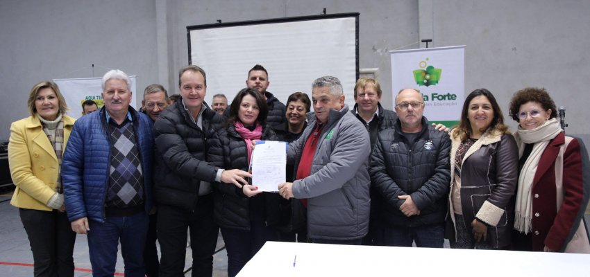 Assinada a ordem de servi&ccedil;o para a nova creche do bairro Cristo Rei