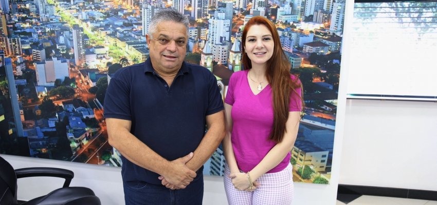 Em visita ao prefeito de Chapecó deputada destina R$ 500 mil para a Cultura