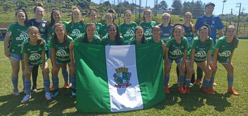 Chapec&oacute; estreia com vit&oacute;rias no Handebol masculino, Futebol feminino e Voleibol Masculino 