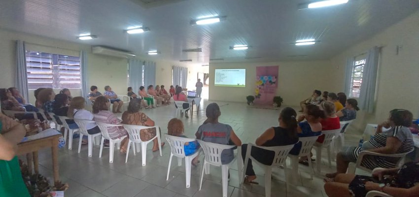 Dia da Mulher teve orienta&ccedil;&otilde;es de Sa&uacute;de na Sede Figueira