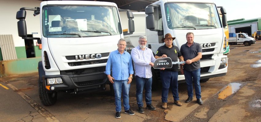 Prefeitura renova frota de caminh&otilde;es da Secretaria de Infraestrutura