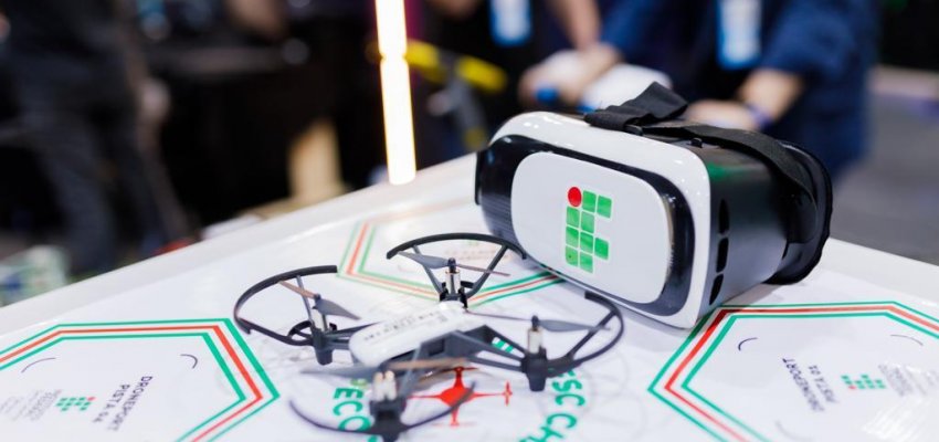 Robô lutador é atração do IFSC no Parque Desbravalley