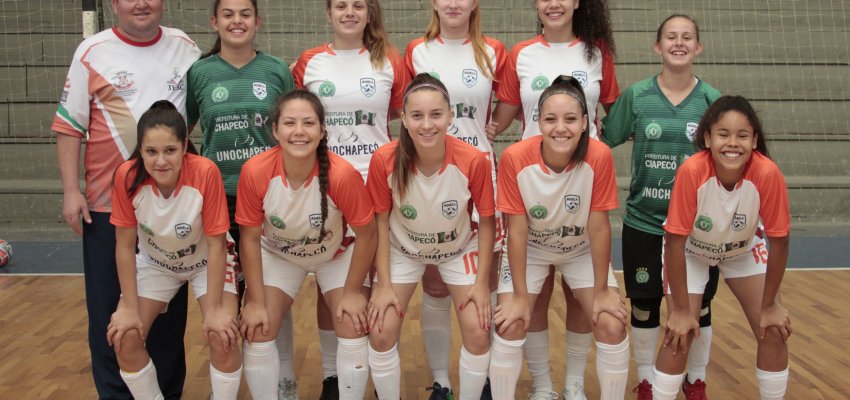 Adell conquista t&iacute;tulo Catarinense de Futsal Feminino sub-15
