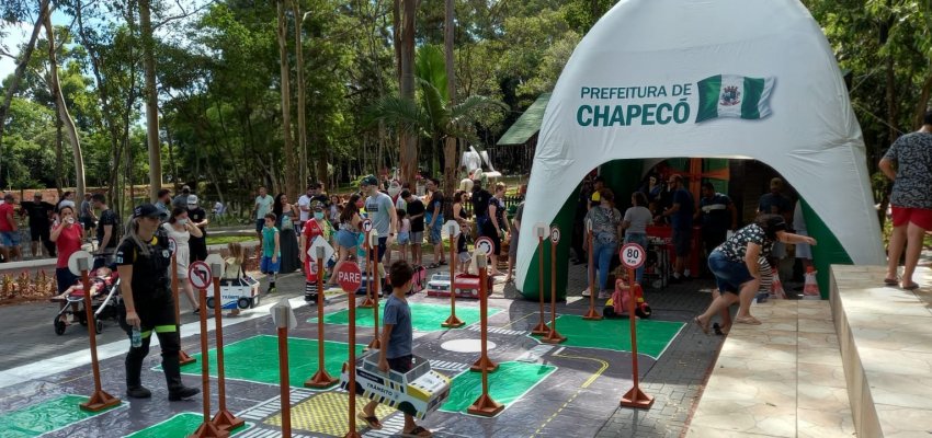 Mais de duas mil pessoas participaram do �Domingo Amigo�