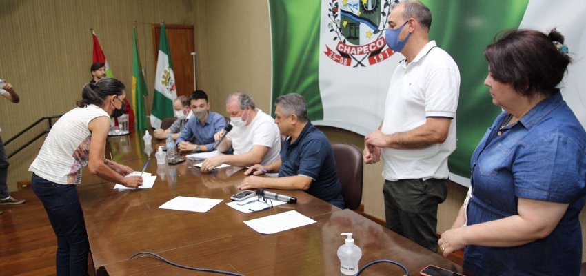 Administração repassa R$ 613 mil e cede uso de áreas para entidades assistenciais