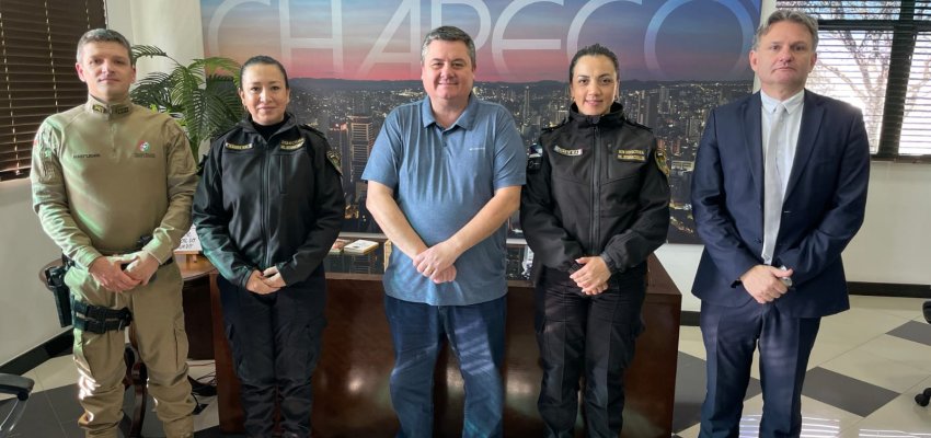 Policiais de Misiones fazem visitas institucionais em Chapecó